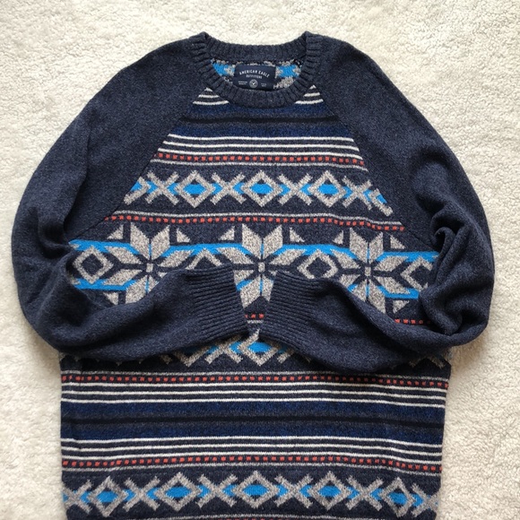 AE Outfitters Men’s Sweater - Picture 3 of 5